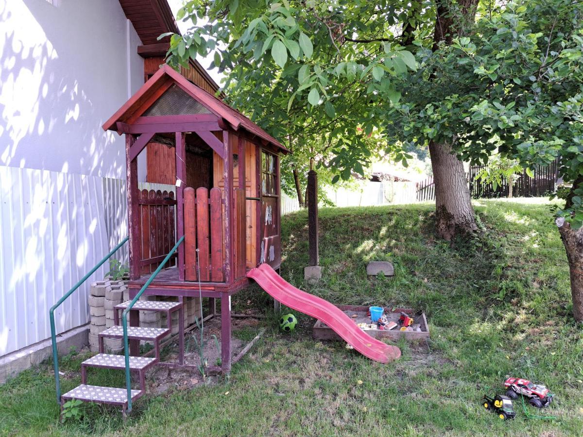 Casa De Vacanta Zsenik Vendeghaz Sovata Ngoại thất bức ảnh